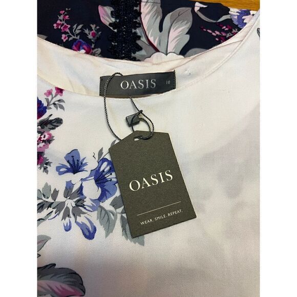 Nwt ASOS oasis floral print top with lace trim sleeves small - Picture 4 of 4